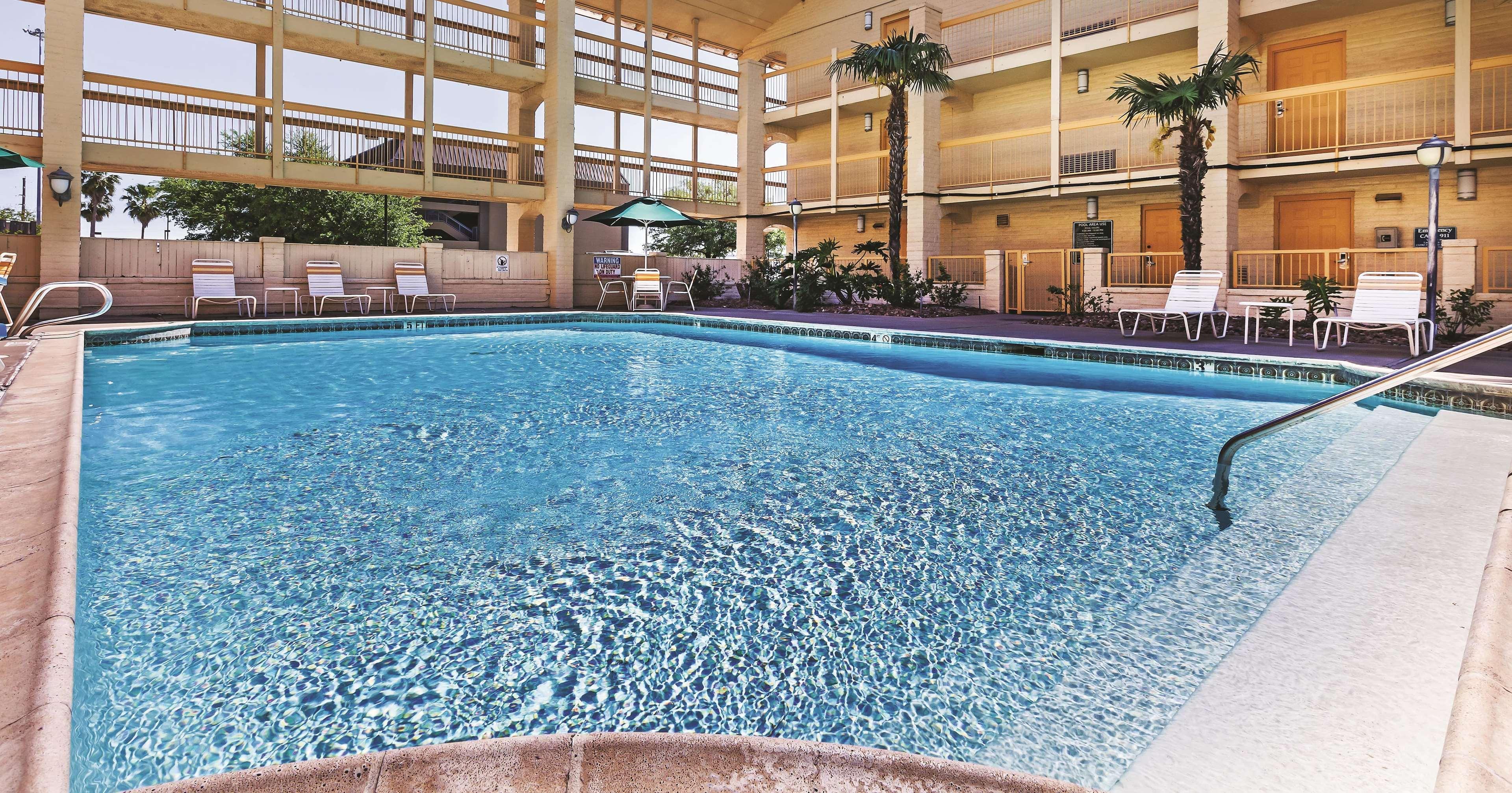 Hotel Travelodge By Wyndham Cy-fair 3*