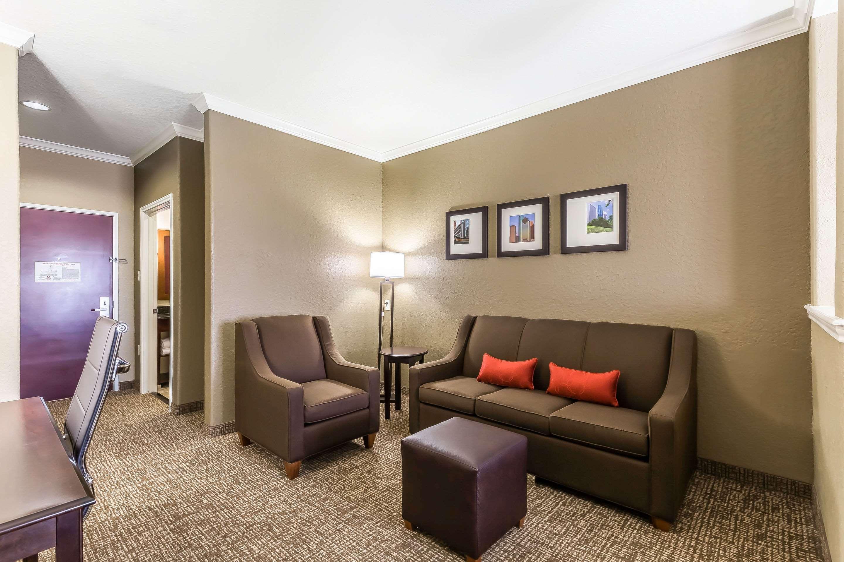 Hotel Comfort Houston Iah Airport - Beltway 8 Aldine