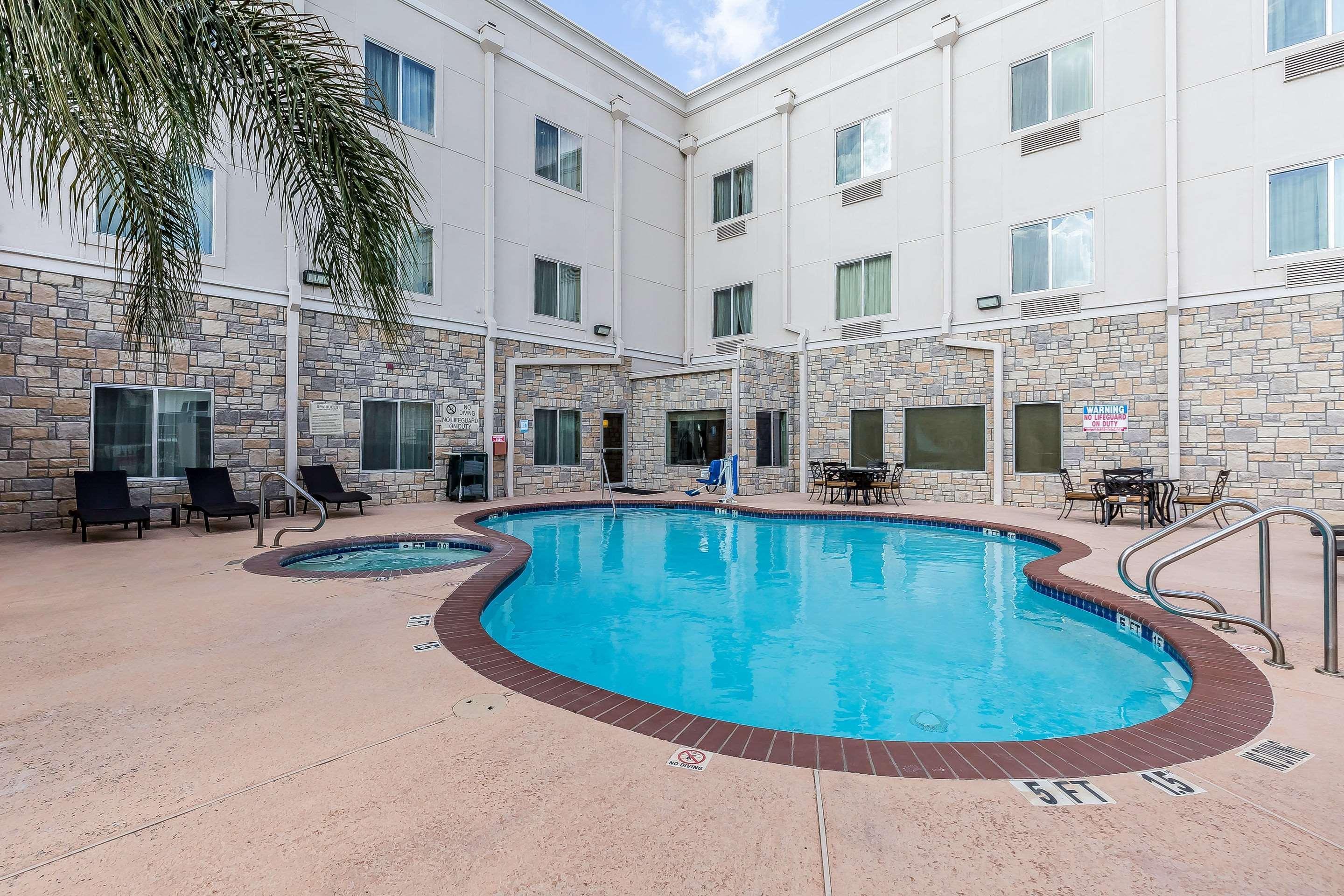 Hotel Comfort Houston Iah Airport - Beltway 8