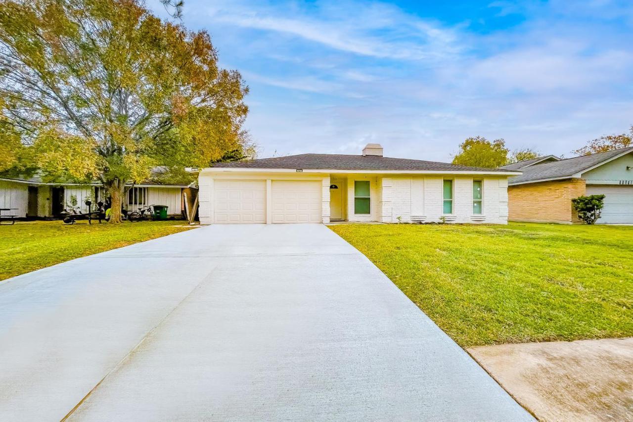 Bellaire West Retreat Holiday home