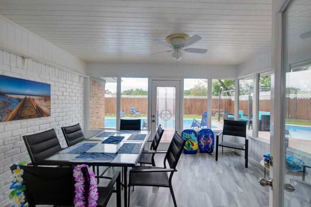 Good Vibes 4 Bedroom With Private Pool, Close To Loop Houston