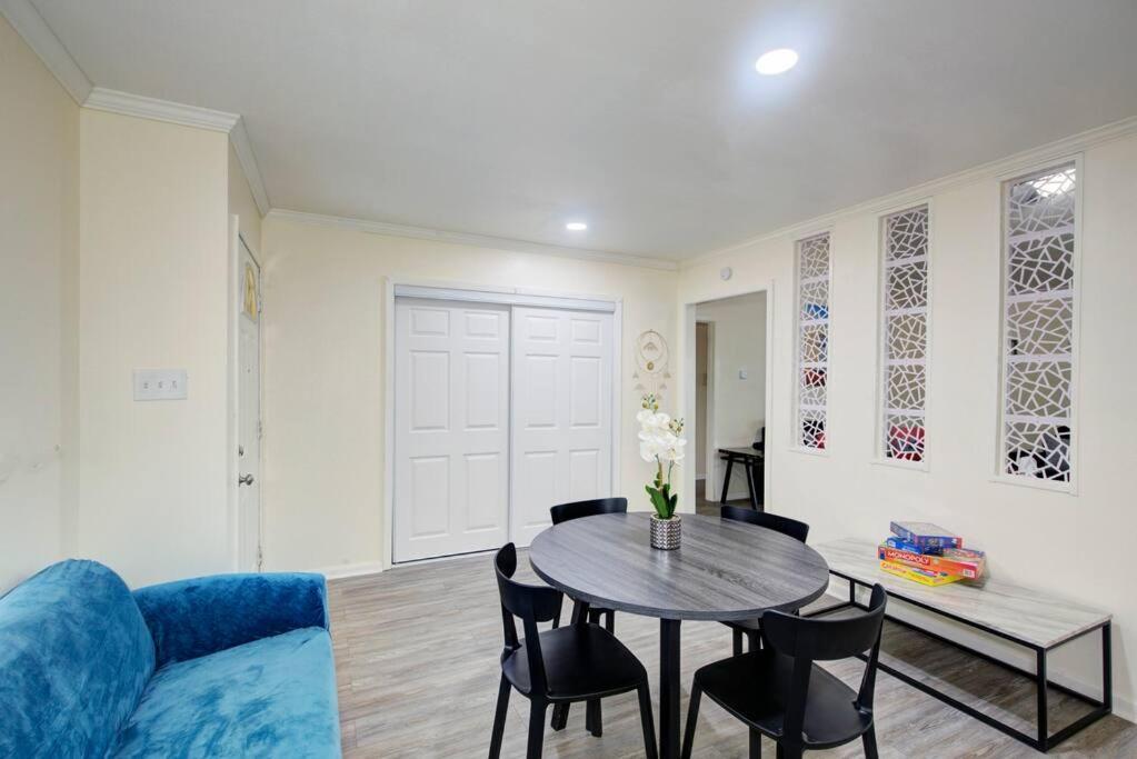 Good Vibes 4 Bedroom With Private Pool, Close To Loop *