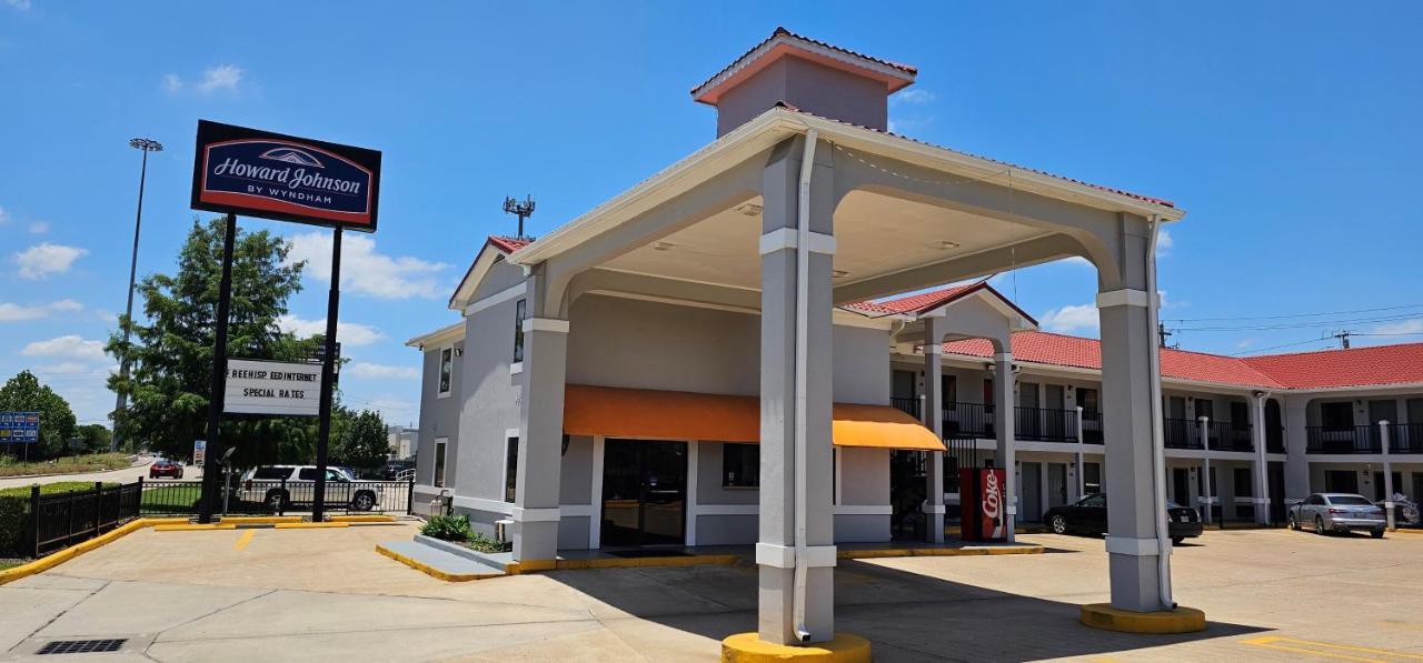 Howard Johnson By Wyndham Heights Downtown