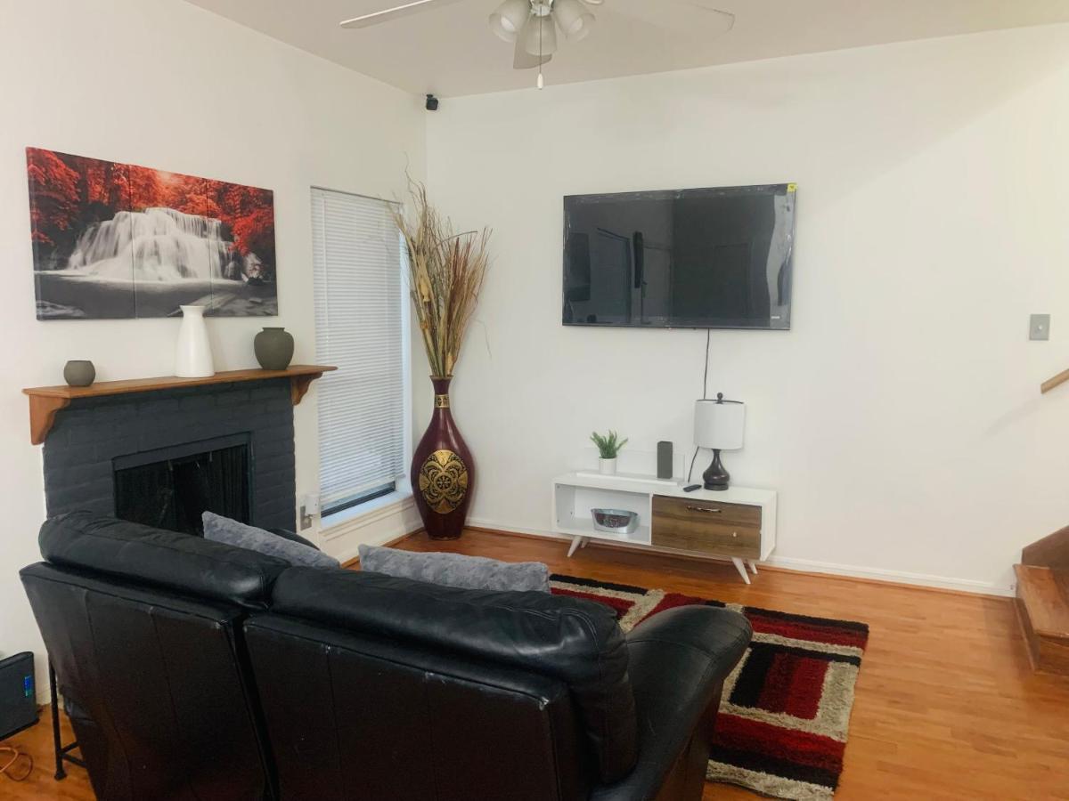Sherbrooke Square Townhomes Houston