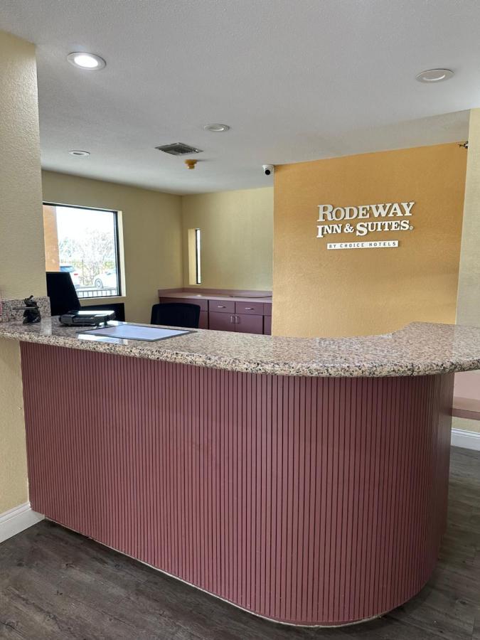 Rodeway & Hwy 290 Nw 2* Houston
