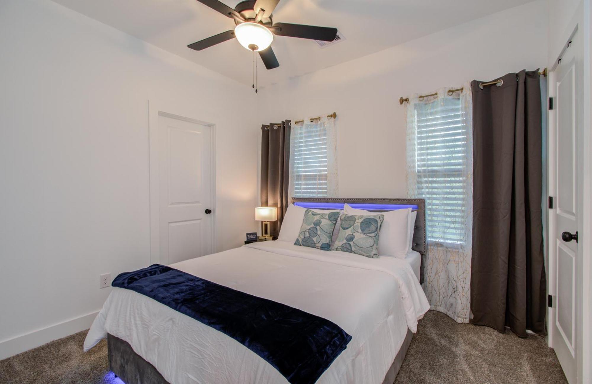 Holiday home Urban Luxe Getaway 4 Mins To Dt Newly Built *