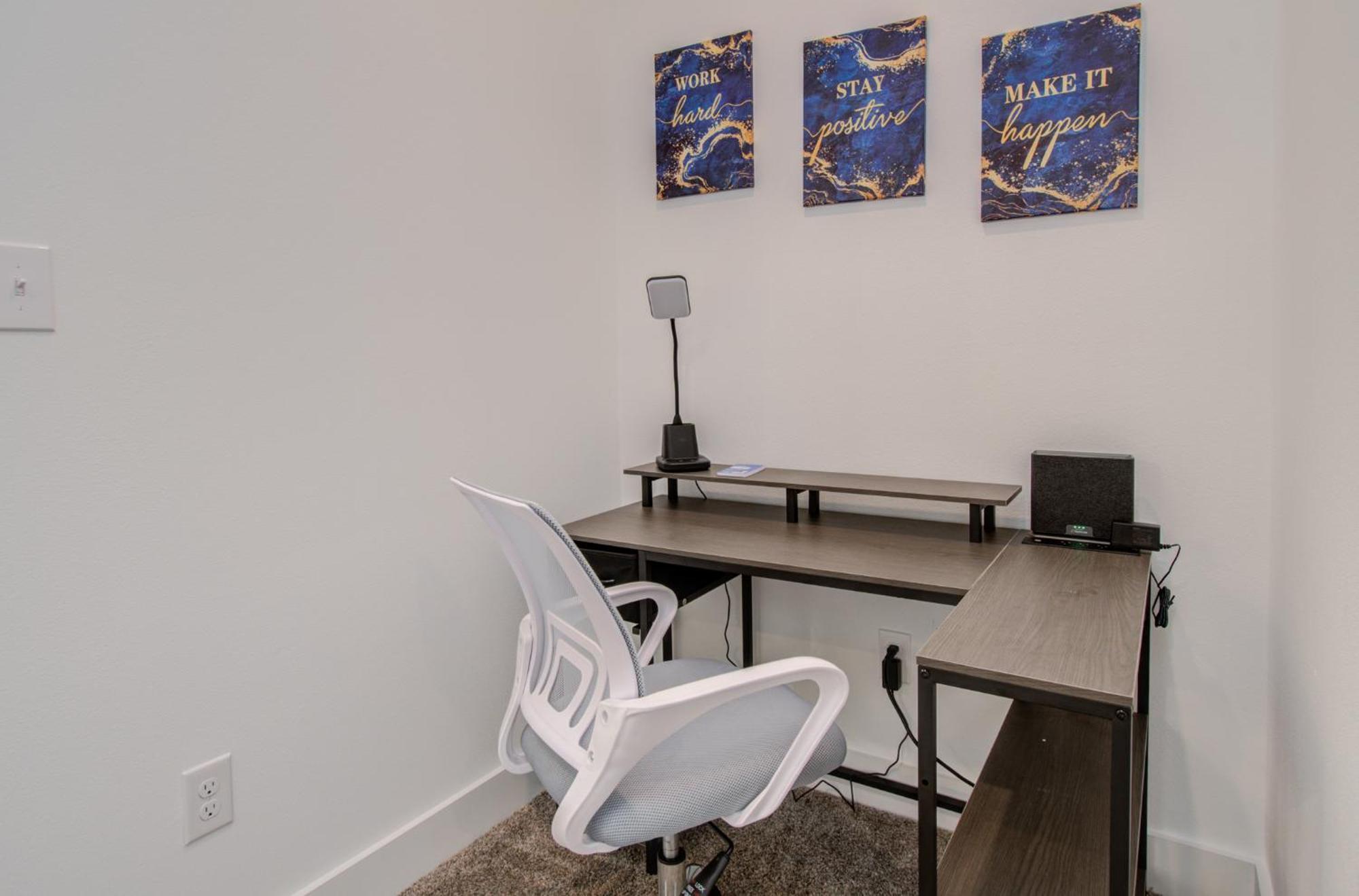 Urban Luxe Getaway 4 Mins To Dt Newly Built Holiday home Houston