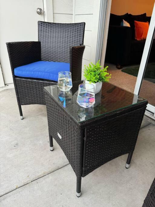 Apartment Vibrant Oasis In The Heart Of Midtown & Downtown Houston