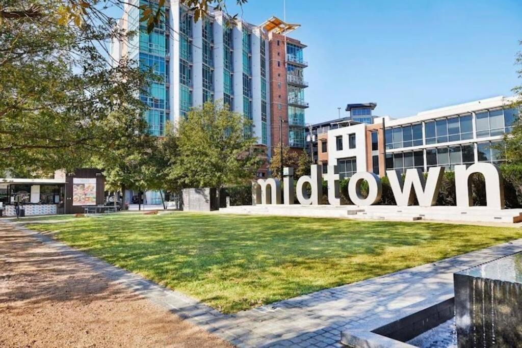 Vibrant Oasis In The Heart Of Midtown & Downtown * Houston