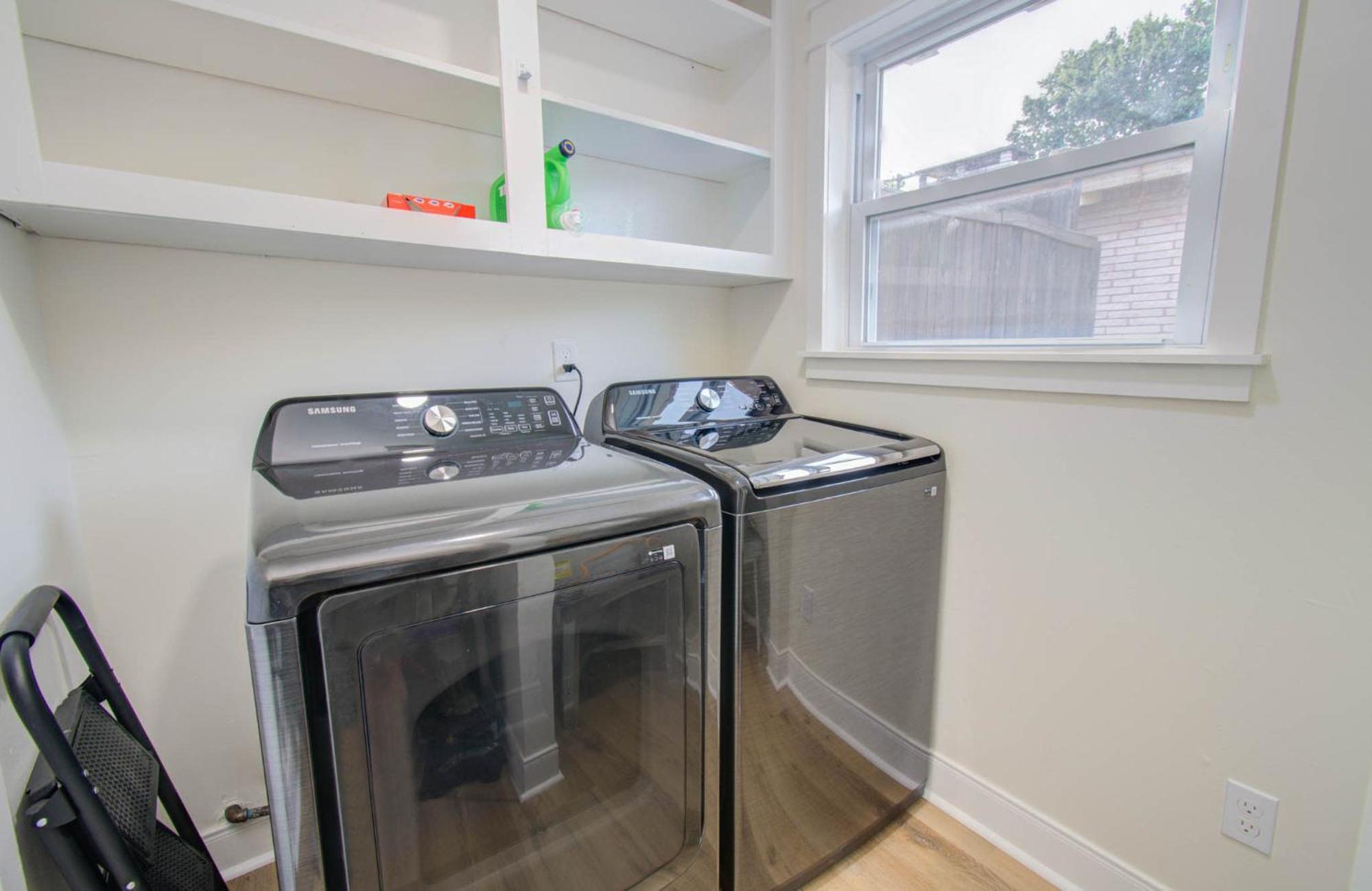 4-bd Location W Pool Patio Firepit Holiday home Houston