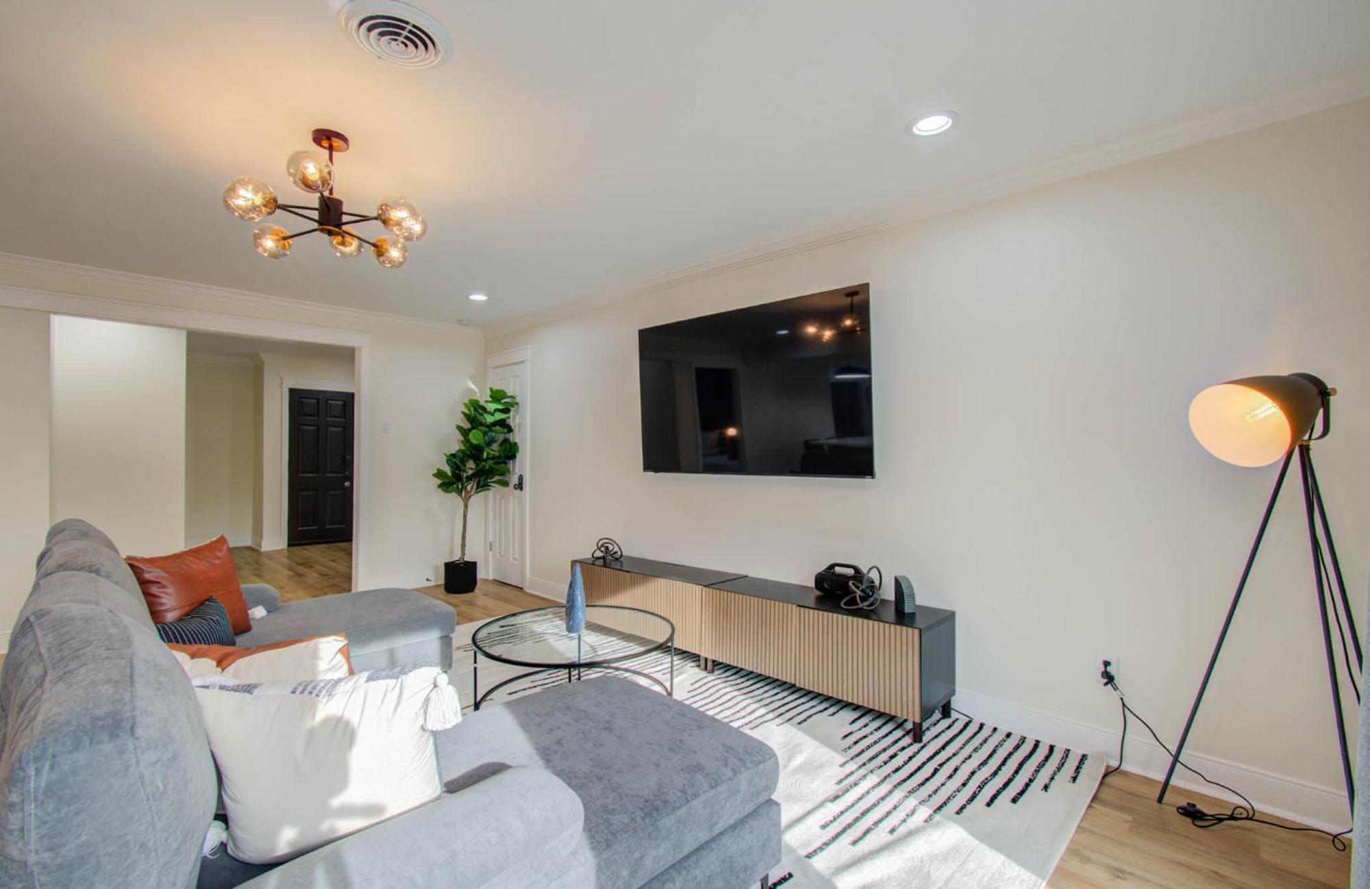 4-bd Location W Pool Patio Firepit Holiday home Houston