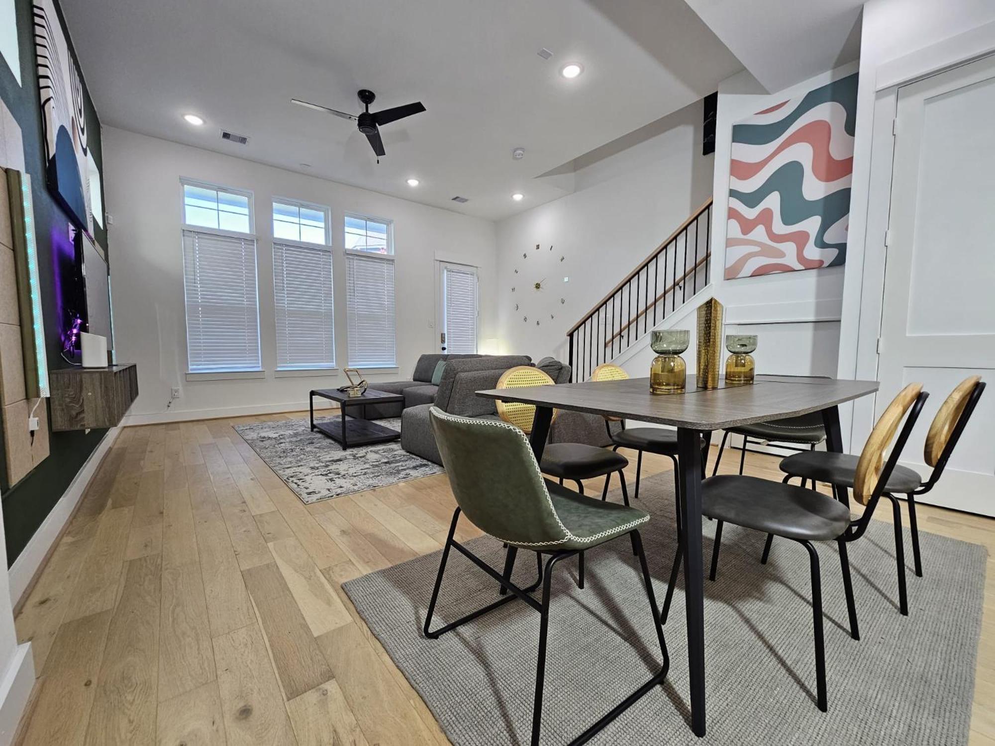 Ultimate Downtown Escape - 3br/2.5ba Sleeps 7 * Houston