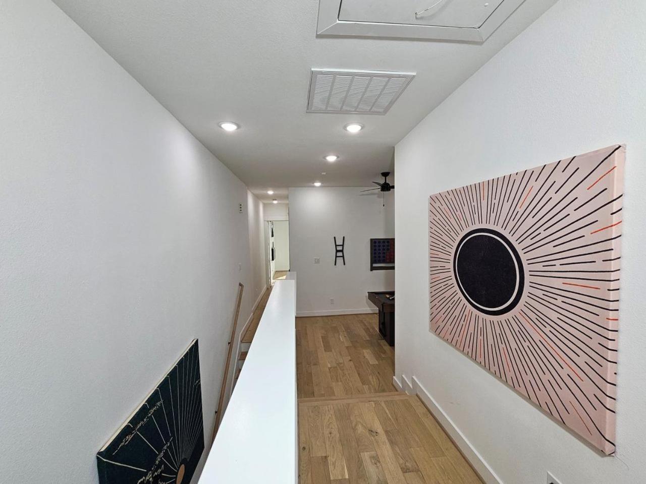Holiday home Ultimate Downtown Escape - 3br/2.5ba Sleeps 7 *
