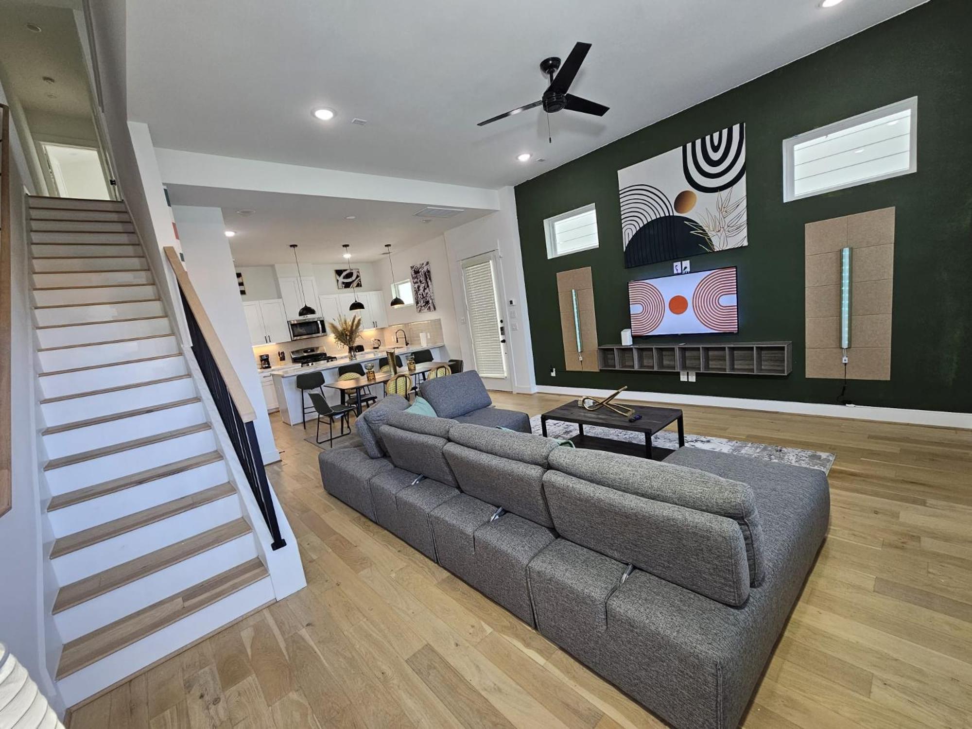 Holiday home Ultimate Downtown Escape - 3br/2.5ba Sleeps 7 Houston