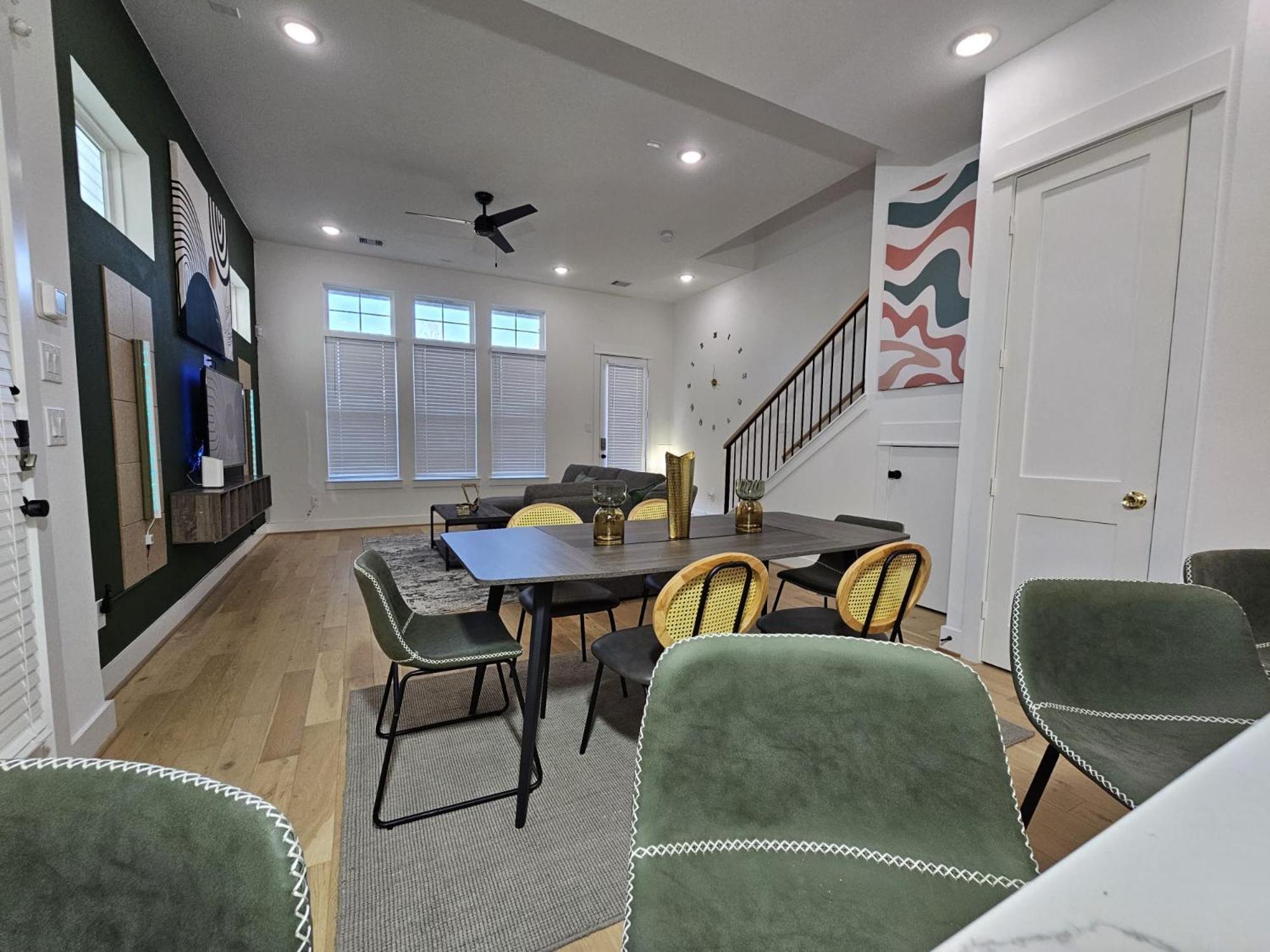 Ultimate Downtown Escape - 3br/2.5ba Sleeps 7 * Houston