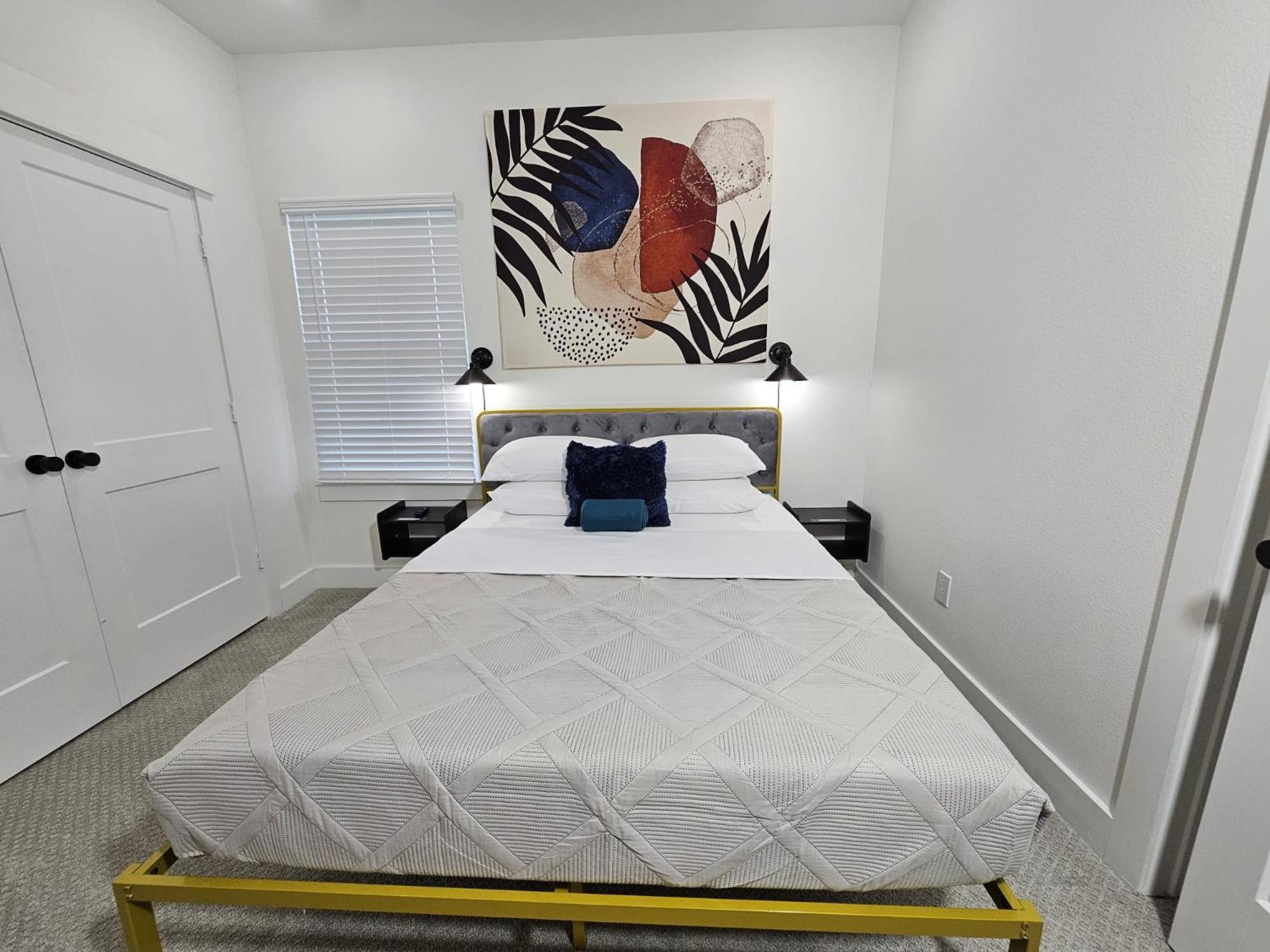 Ultimate Downtown Escape - 3br/2.5ba Sleeps 7 Holiday home Houston