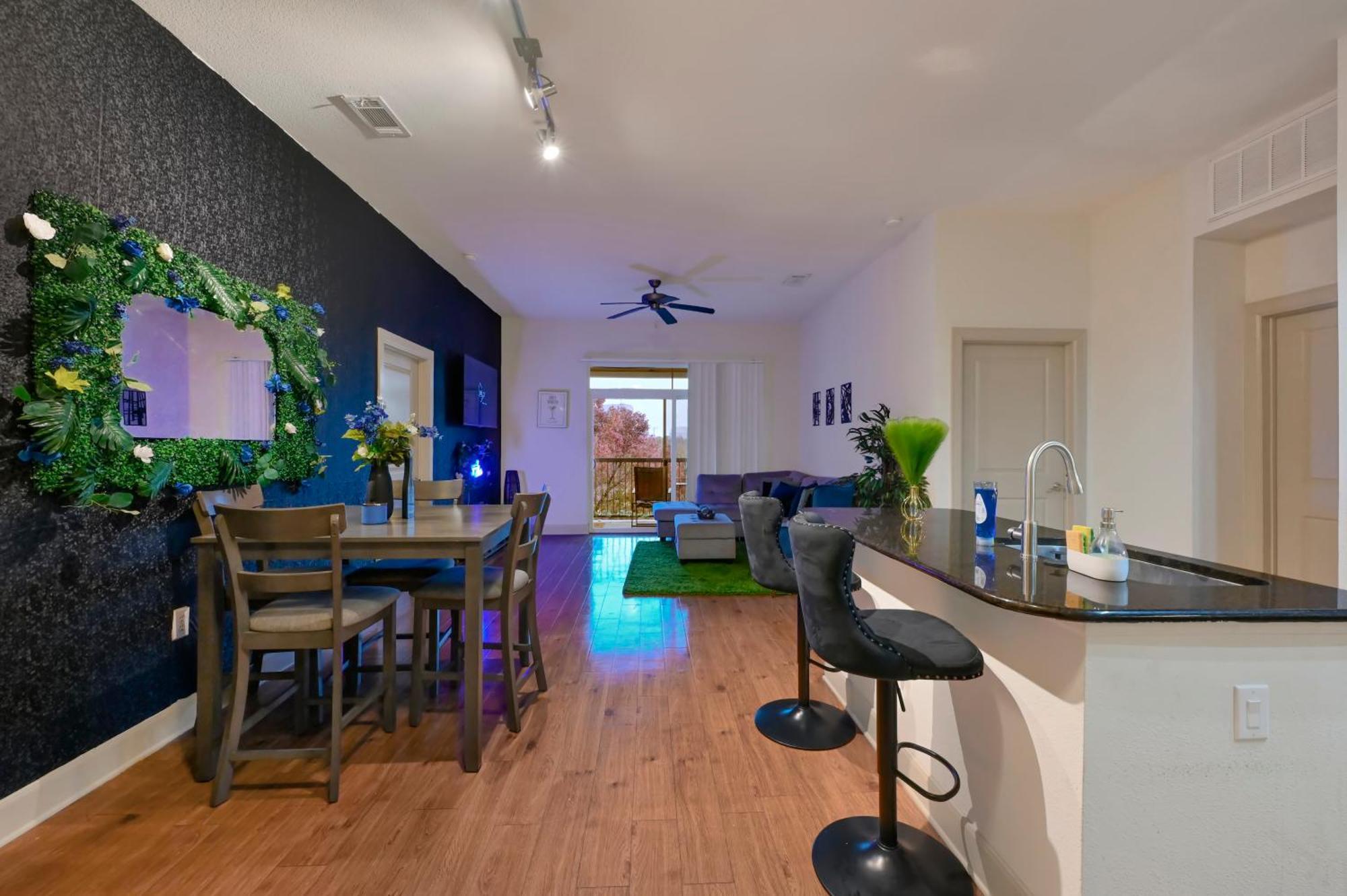 - Walk To Nrg Stadium, Relax By The Pool, And More! Apartment Houston