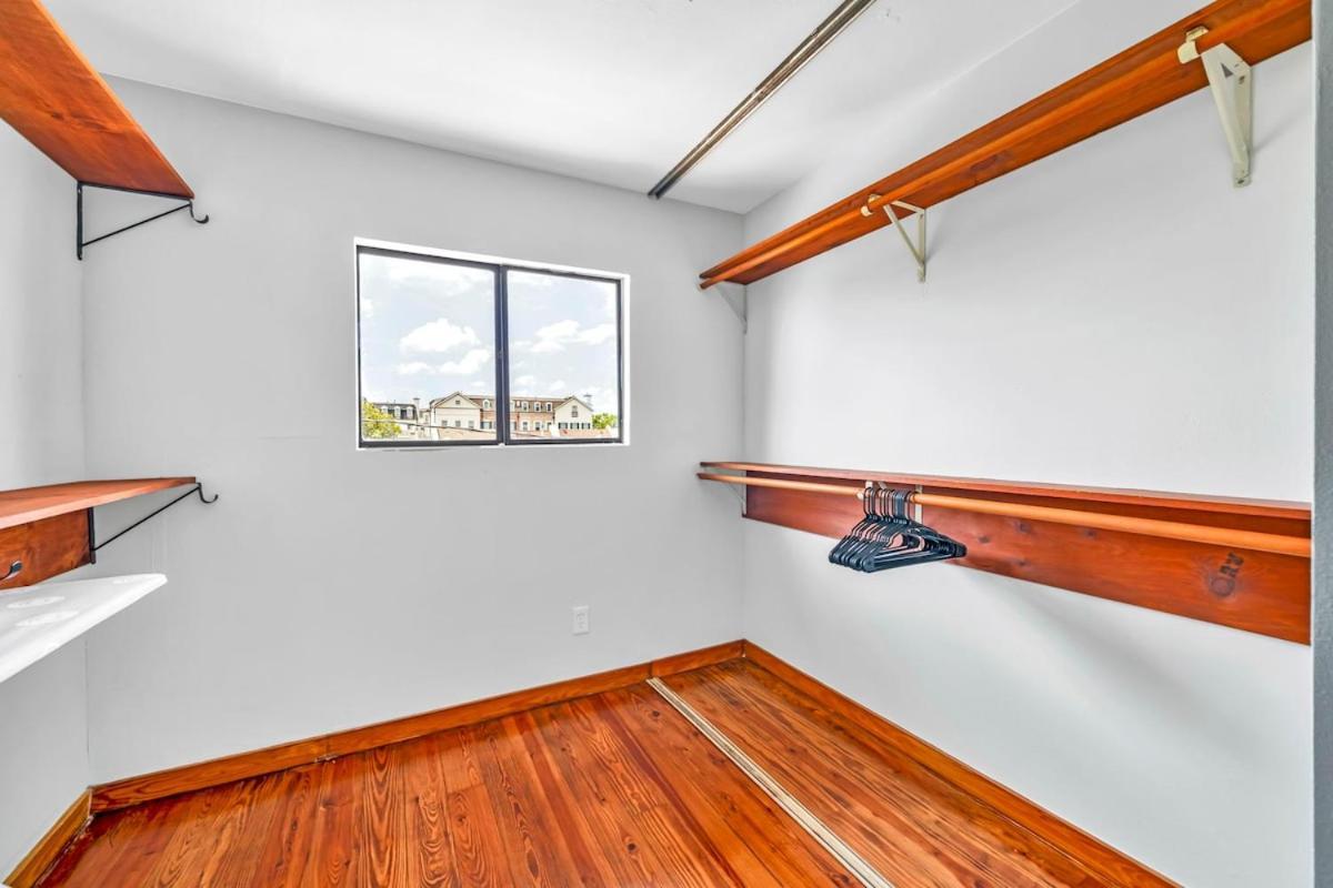 A Style Pool Ev Charging Apartment *
