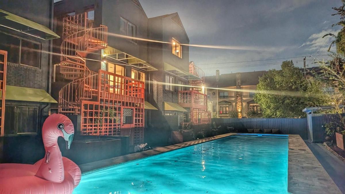 A Style Pool Ev Charging * Houston