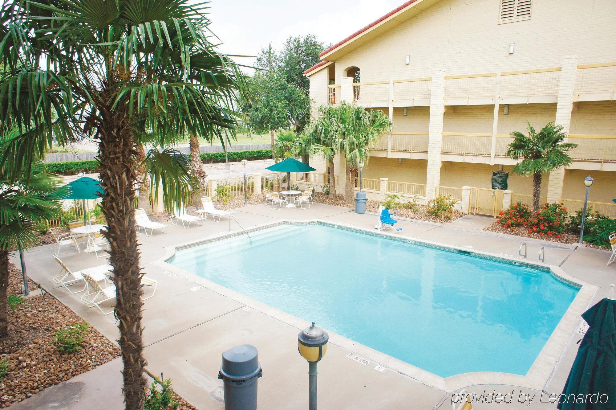 Travelodge By Wyndham Cy-fair