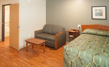 Woodspring Willowbrook Hotel