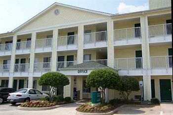 Hometowne - West Oaks Motel