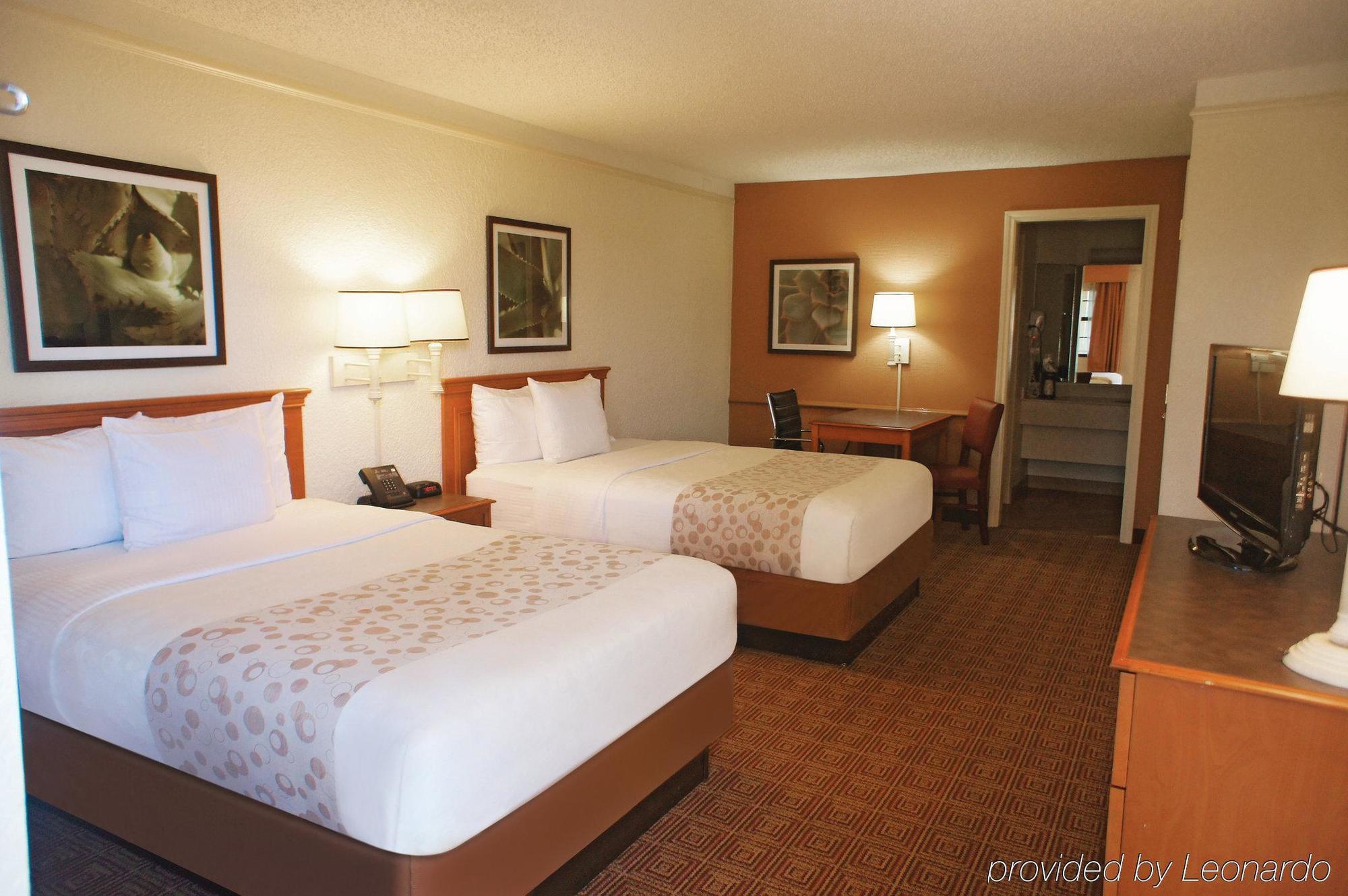Travelodge By Wyndham Cy-fair Hotel Houston