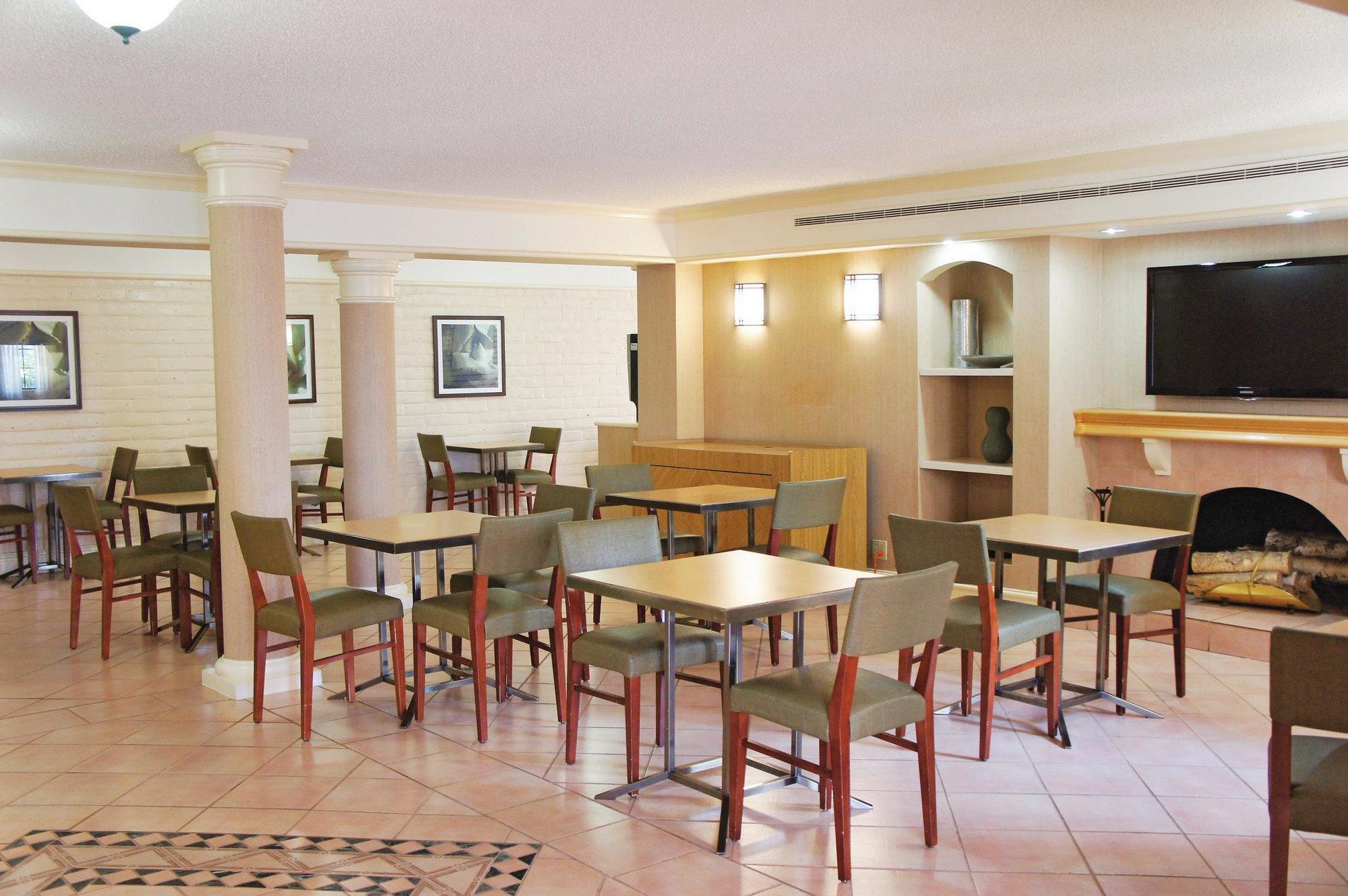 Travelodge By Wyndham Cy-fair