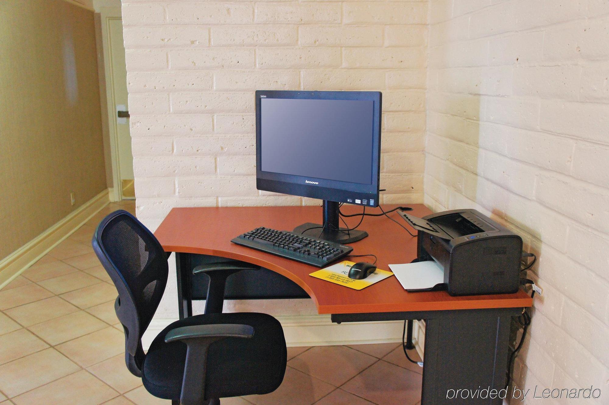 Travelodge By Wyndham Cy-fair Hotel