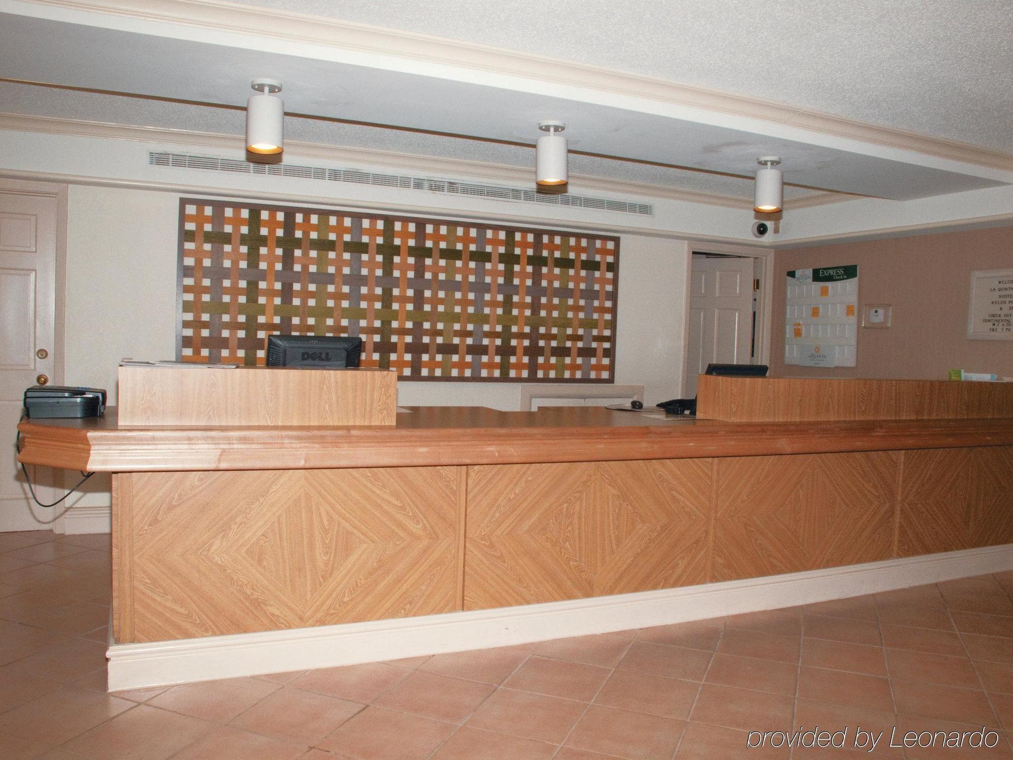 Travelodge By Wyndham Cy-fair Houston