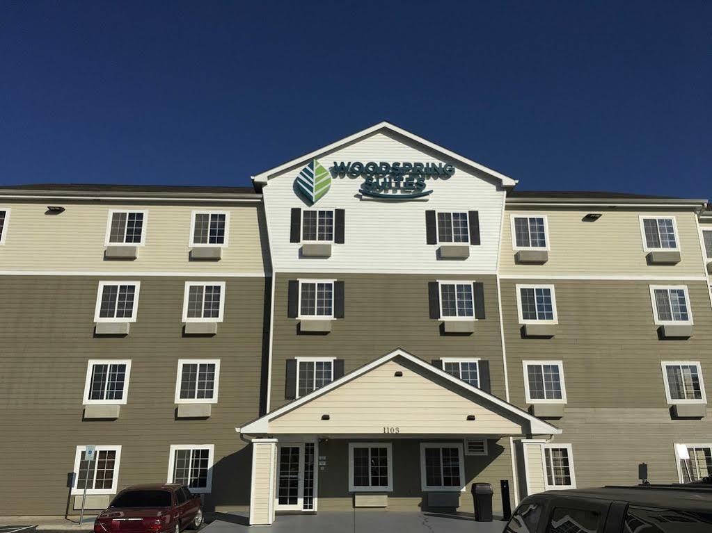 Woodspring Willowbrook 2* Houston