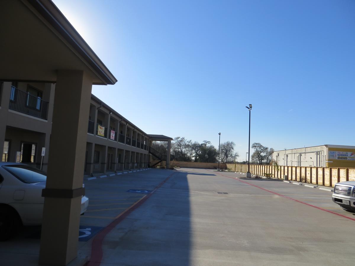Palace Richey Road Motel 2*