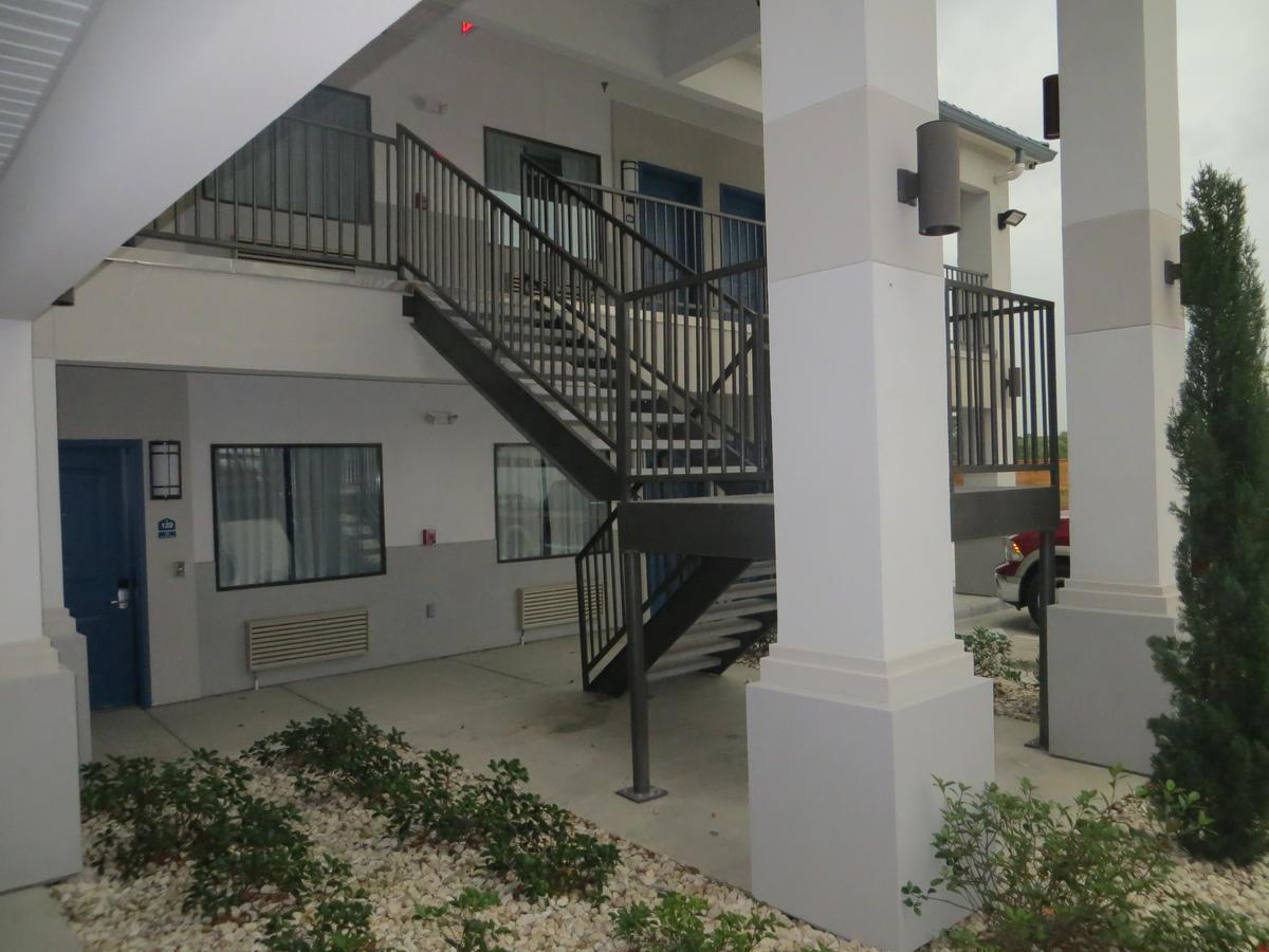 Palace Richey Road Motel 2*