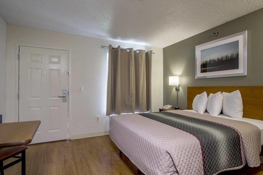 Motel Hometowne - West Oaks Houston