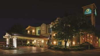 Travelodge By Wyndham Cy-fair Houston