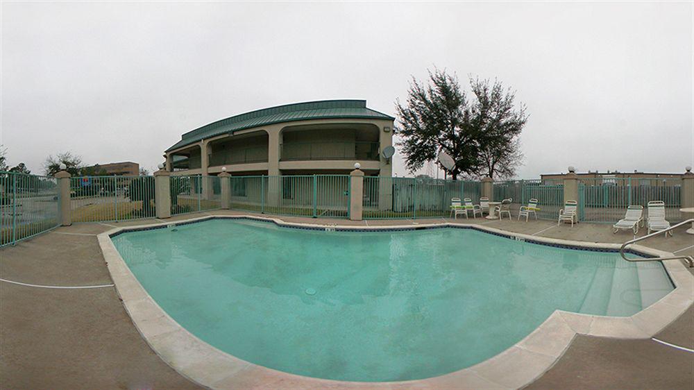 Hotel Rodeway & Hwy 290 Nw Houston
