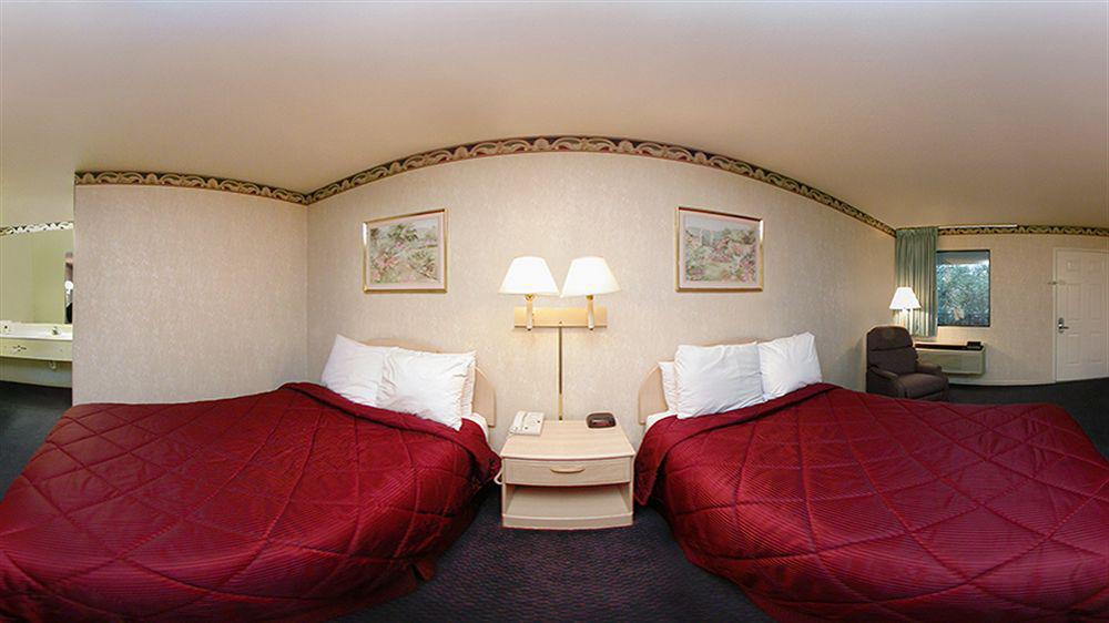 Rodeway & Hwy 290 Nw Hotel Houston