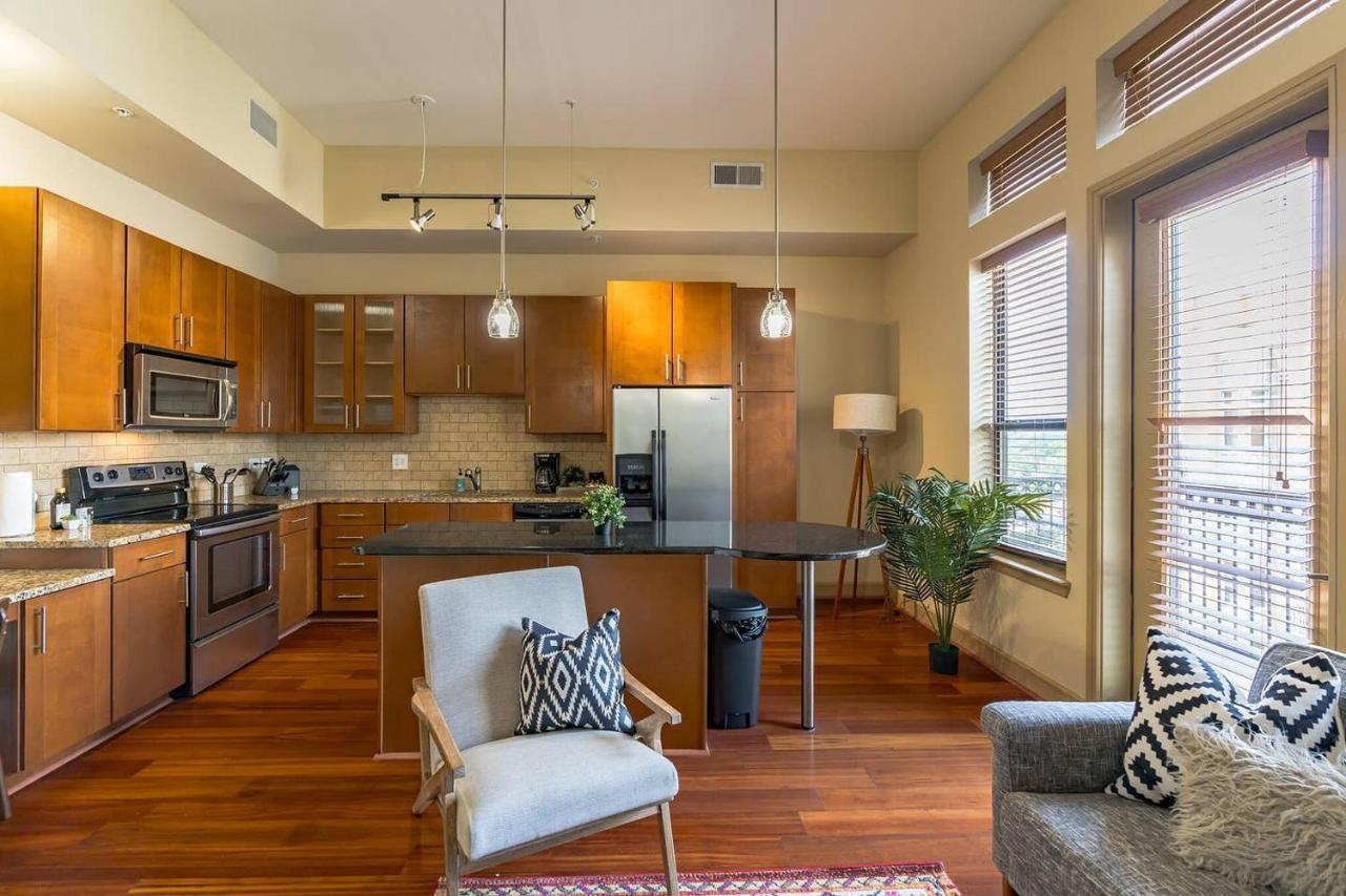 Apartment Modern + Pool + Gym Houston