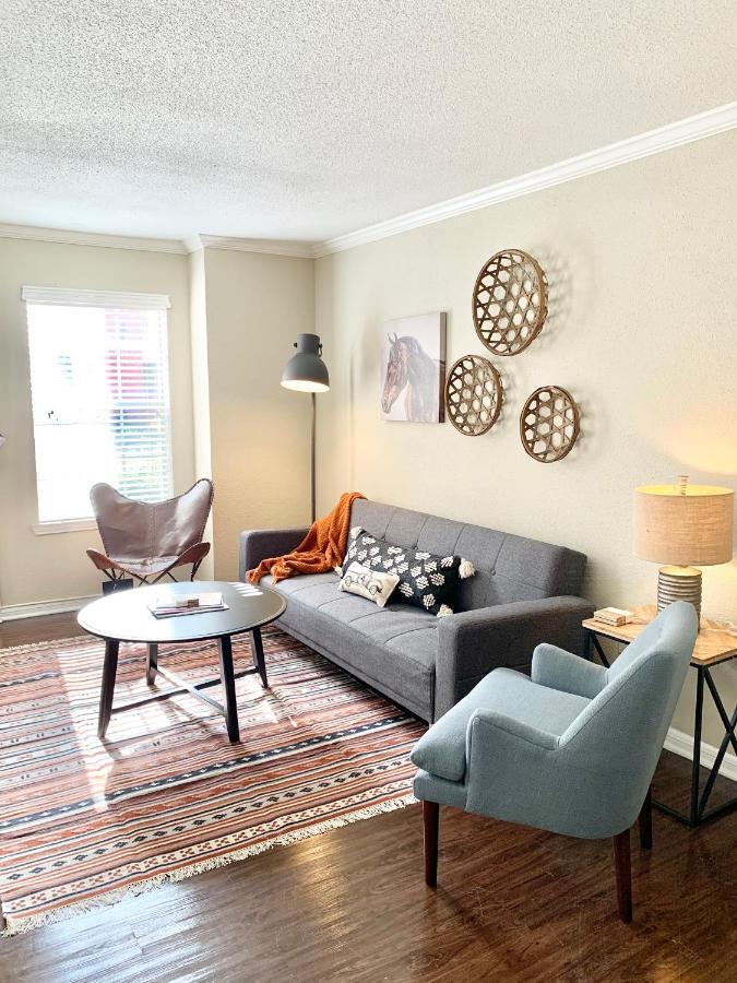 Spacious 2br&2ba Med Center Apt, Free Parking&shuttle * Houston