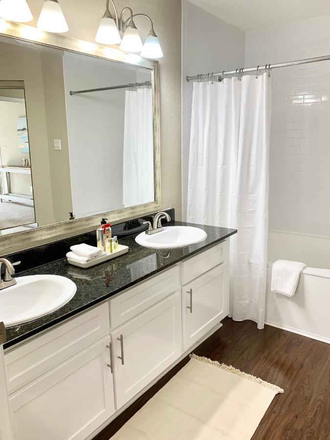 Apartment Spacious 2br&2ba Med Center Apt, Free Parking&shuttle