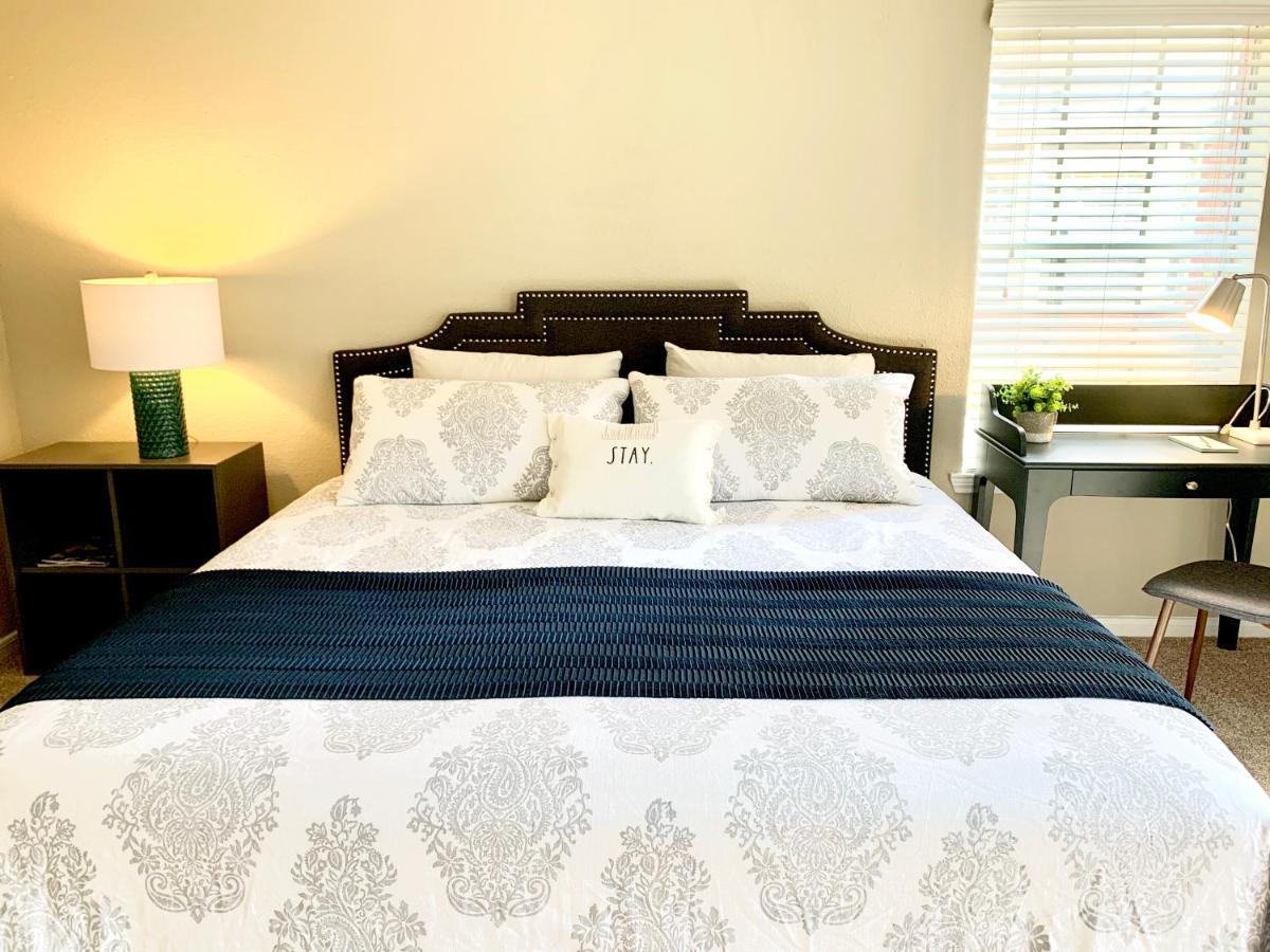 Spacious 2br&2ba Med Center Apt, Free Parking&shuttle Apartment Houston