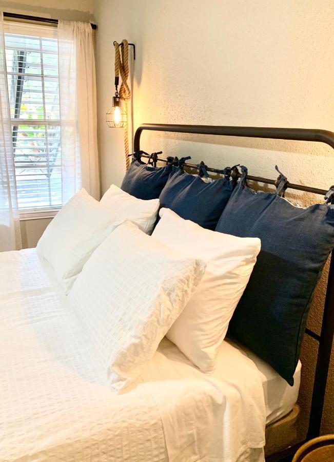 Spacious 2br&2ba Med Center Apt, Free Parking&shuttle Houston