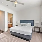 Renu Downtown Houston - Relax,Revive,Renew