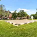 Uptown Escape - Modern, 1Bd Apt Near The Galleria