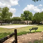 Uptown Escape - Modern, 1Bd Apt Near The Galleria