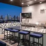 New! Master Suite W/ Skyline Views - Art Dist