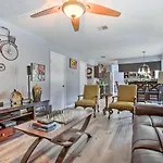 Houston Home With Private Outdoor Pool!