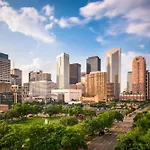 Urban Oasis Your Perfect Getaway In The Heart Of Downtown!