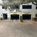 Hidden Gem At Med Center 2Br & 2Ba Apartment