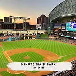 Modern Luxury 3-Bd Mins To Dt W Rooftop